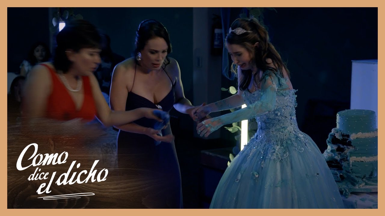 Gerardo arruina la fiesta de XV años de su hermana